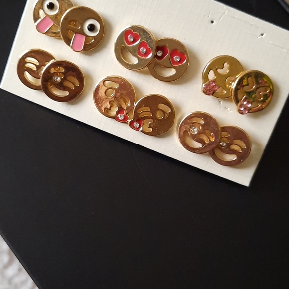 Cute Emoji Earrings (set of 6 earrnings) - Picture 1 of 5